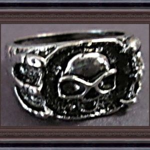 Tibetan Silver Skull Design Ring Size 7.5 Unisex